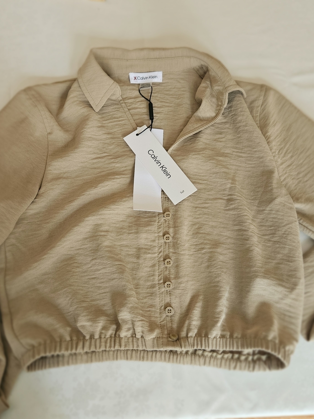 NWT Calvin Klein Beige Long Sleeve Cropped Button Front Top Blouse XS - Picture 13 of 16